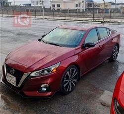 نيسان ألتيما